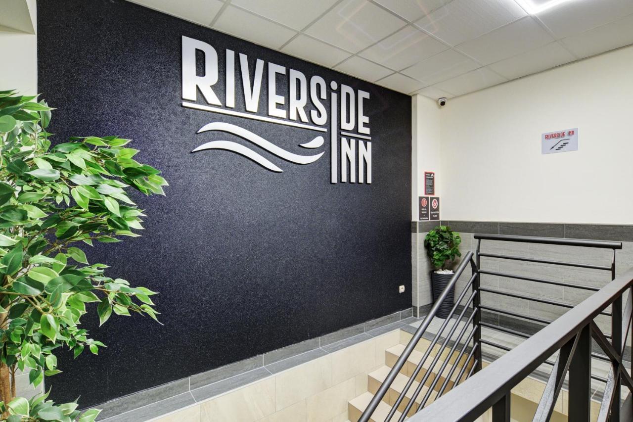 Riverside Inn - dunaparti álom Győr Esterno foto